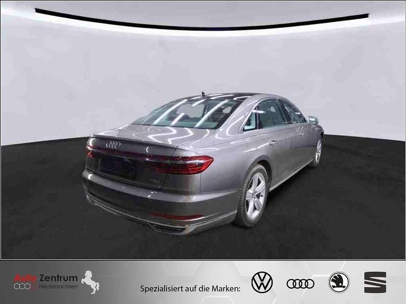 Grau Gebraucht 2020 Audi A8L Sport Limousine | 48.970 € - Bild 1/3