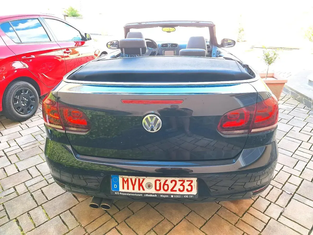 Gebraucht VW Golf 160 PS (117 kW) 2011 Schwarz Cabrio