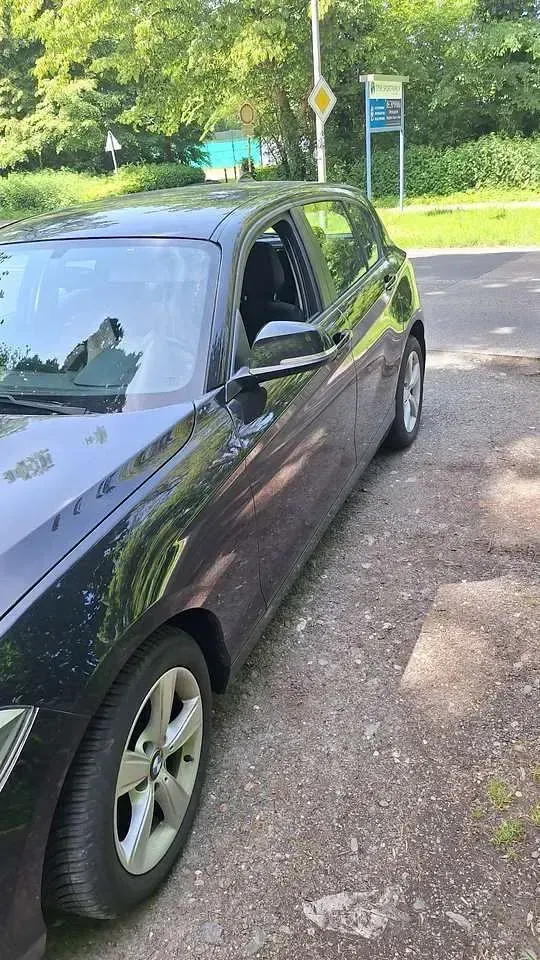 Gebraucht BMW 114 102 PS (75 kW) 2013 Schwarz Kleinwagen