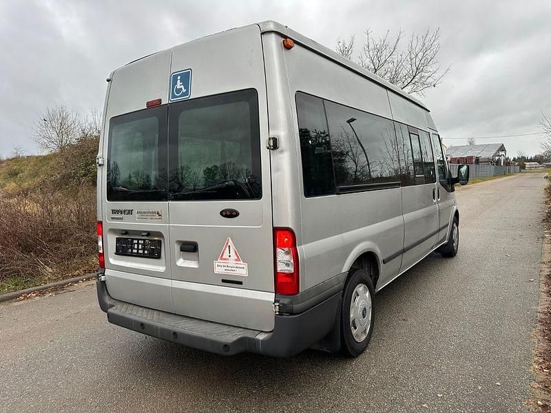 Gebraucht Ford Transit Tourneo 125 PS (91 kW) 2013 Silber Van / Kleinbus