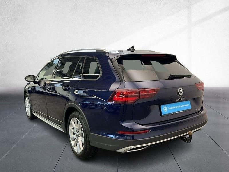 Gebraucht VW Golf Alltrack 200 PS (147 kW) 2022 Atlantik blue metallic Kombi
