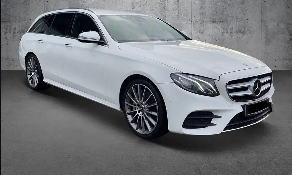 Gebraucht Mercedes E350 AMG 286 PS (210 kW) 2019 Weiß Limousine