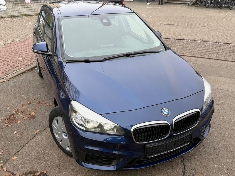 Gebraucht BMW 218 Active Tourer 150 PS (110 kW) 2017 Blau Van / Kleinbus