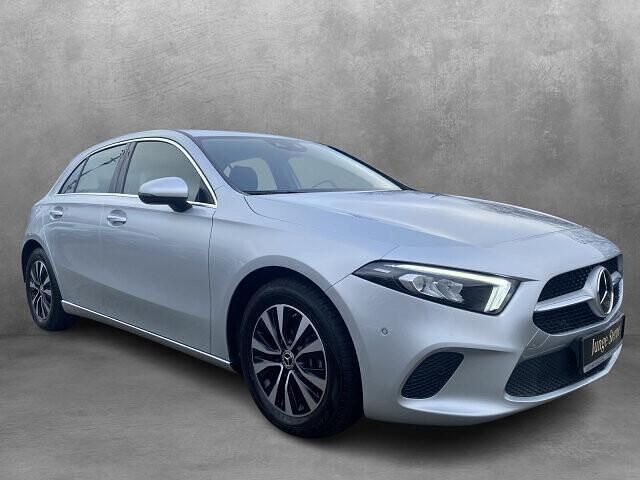 Gebraucht Mercedes A200 Progressive 150 PS (110 kW) 2021 Silber Limousine