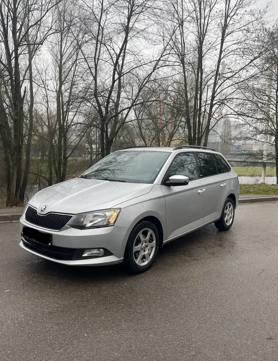 Gebraucht Skoda Fabia Joy 90 PS (66 kW) 2016 Grau Kombi