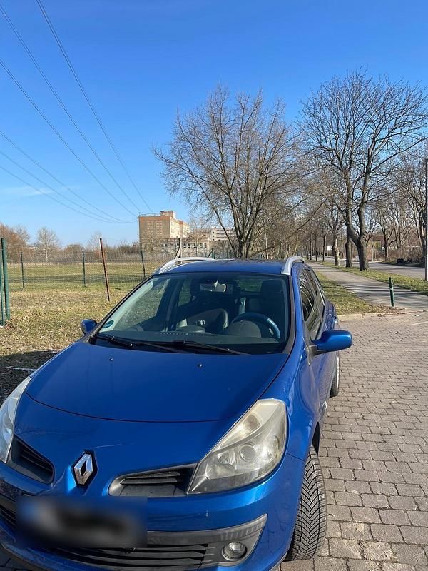 Blau Gebraucht 2009 Renault Clio GrandTour Dynamique Kombi | 3.000 € (Guter Preis) - Bild 1/4