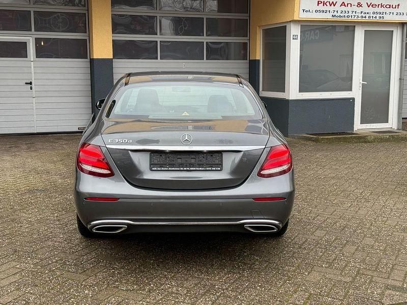 Gebraucht Mercedes E350 Exclusive 258 PS (189 kW) 2016 Grau Limousine