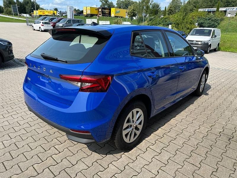 Gebraucht Skoda Fabia Selection 80 PS (58 kW) 2024 Blau Kleinwagen