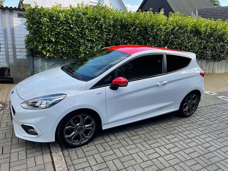 Weiß Gebraucht 2018 Ford Fiesta ST-Line Kleinwagen | 10.000 € (Fairer Preis) - Bild 1/4