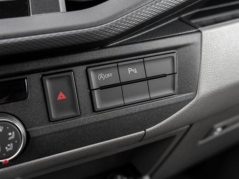 Gebraucht VW T6.1 110 PS (80 kW) 2024 Weiß Van