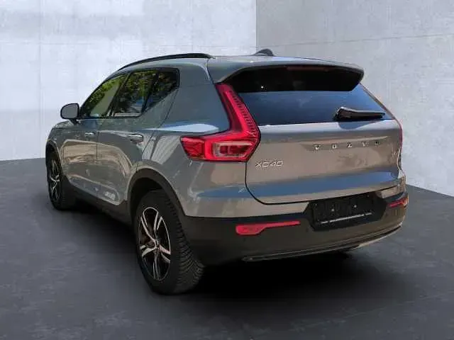 Gebraucht Volvo XC40 120 PS (88 kW) 2024 SUV