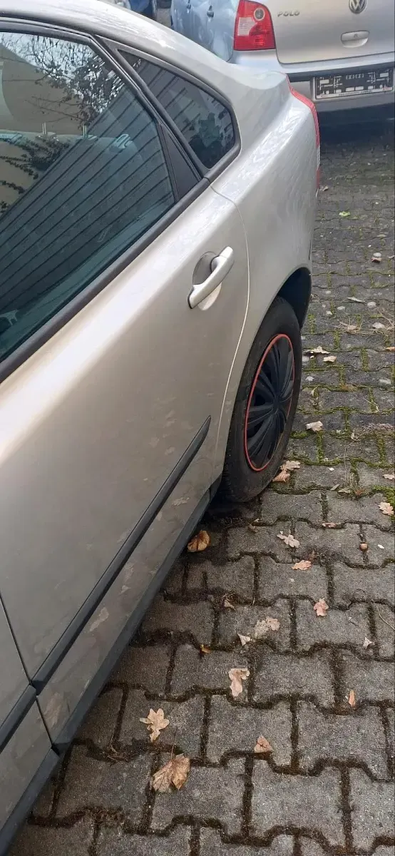 Gebraucht Volvo S40 109 PS (80 kW) 2005 Silber Limousine