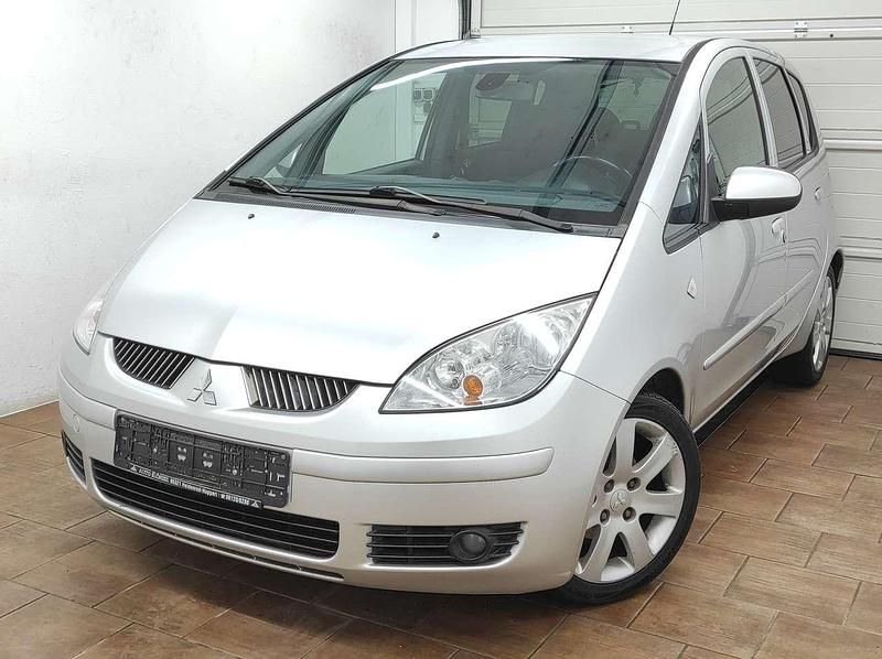 Gebraucht Mitsubishi Colt 75 PS (55 kW) 2006 Silber Limousine