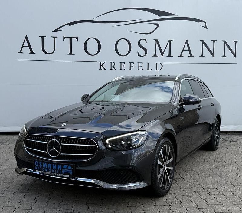 Grau Gebraucht 2021 Mercedes E300 Avantgarde Limousine | 26.950 € (Guter Preis) - Bild 1/4