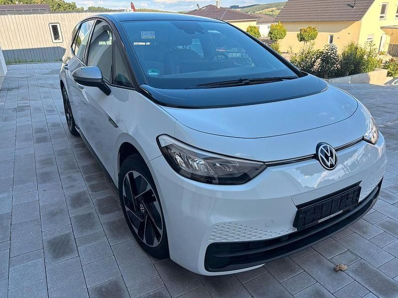 Weiß Gebraucht 2021 VW ID.3 Pro Performance Kleinwagen | 18.500 € (Superpreis) - Bild 1/4