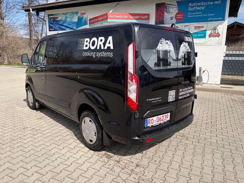 Gebraucht Ford Transit Custom Trend 131 PS (96 kW) 2022 Schwarz Van / Kleinbus