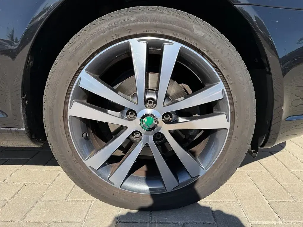 Usado Skoda Octavia 105 CV (77 kW) 2013 Negro Familiar