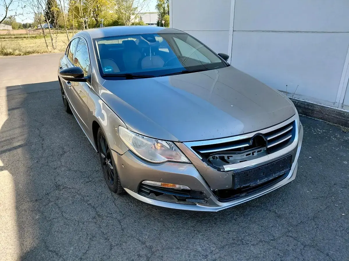 Second-hand VW Passat 160 CP (117 kW) 2008 Auriu Coupe