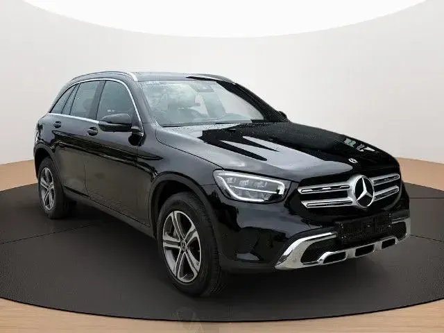 Gebraucht Mercedes GLC300e 306 PS (225 kW) 2022 SUV