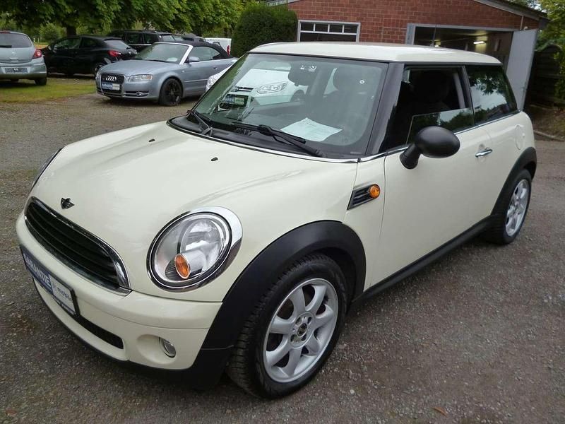 Gebraucht Mini ONE 75 PS (55 kW) 2010 Pepper white Kleinwagen