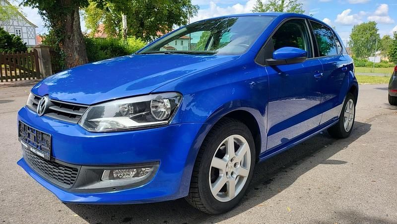 Blau Gebraucht 2011 VW Polo Team Limousine | 5.800 € (Fairer Preis) - Bild 1/4