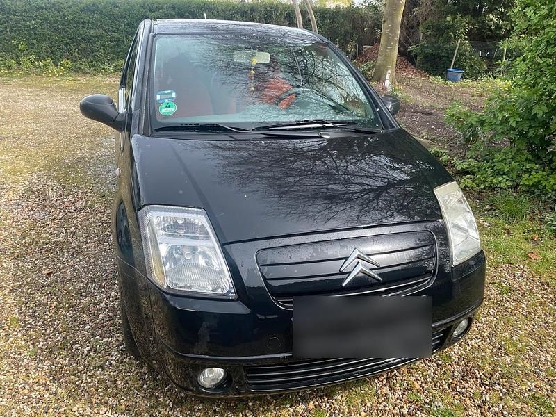 Second-hand Citroën C2 74 CP (54 kW) 2004 Negru Hatchback