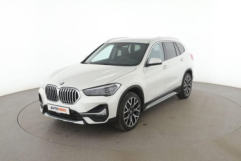 Weiß Gebraucht 2020 BMW X1 xLine SUV | 25.390 € (Guter Preis) - Bild 1/3