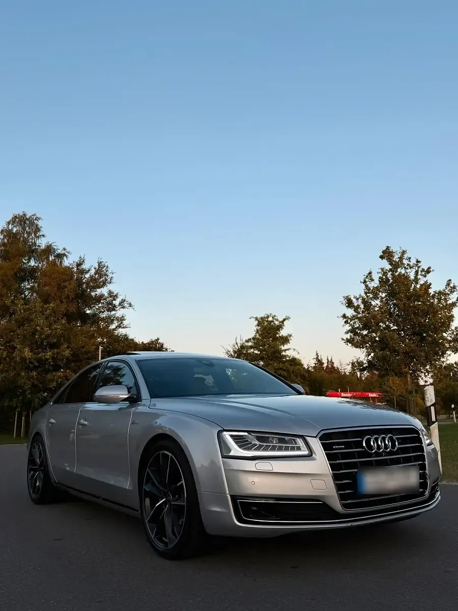 Gebraucht Audi A8 333 PS (244 kW) 2014 Silber Limousine
