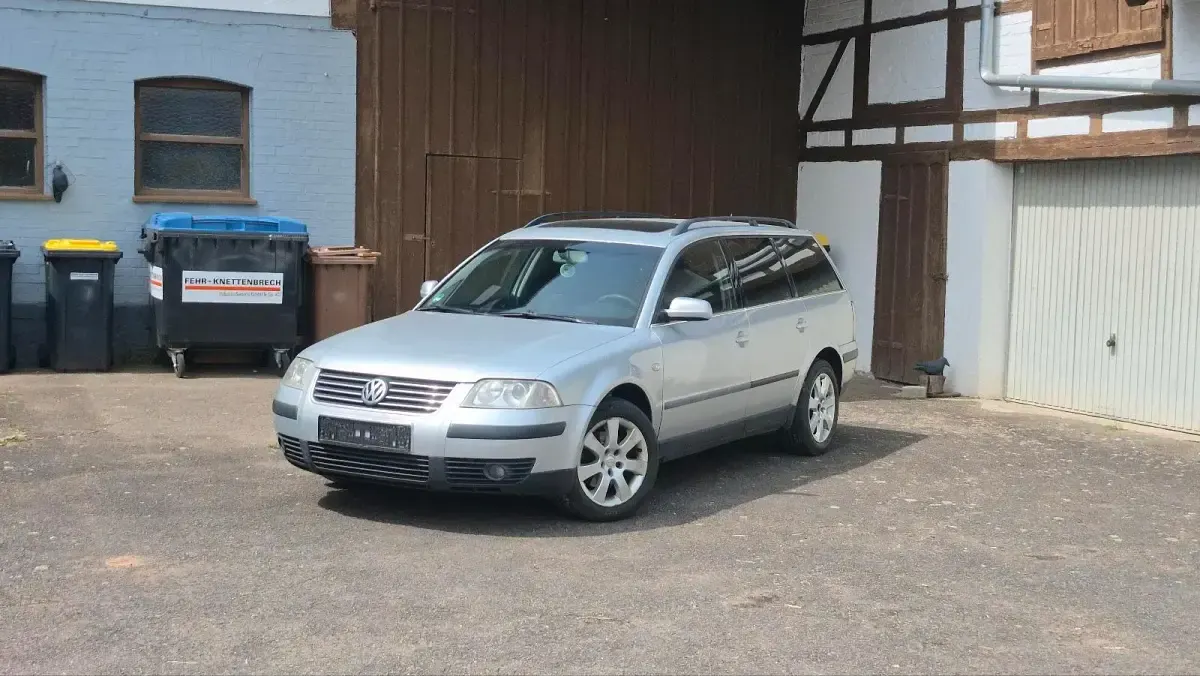 Gebraucht VW Passat 101 PS (74 kW) 2003 Grau Kombi