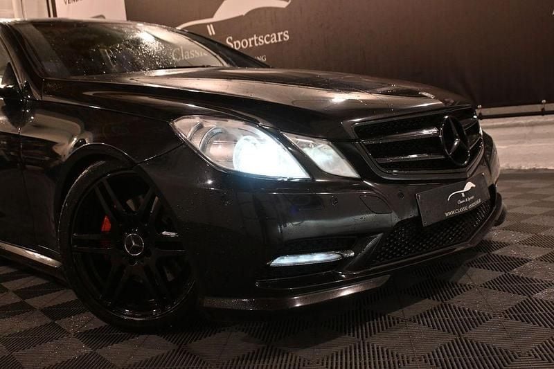 Gebraucht Mercedes E350 AMG 265 PS (194 kW) 2012 Schwarz Coupé