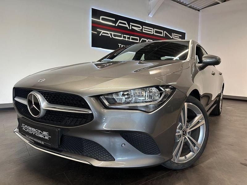 Grau Gebraucht 2021 Mercedes CLA200 Limousine | 28.900 € (Guter Preis) - Bild 1/4