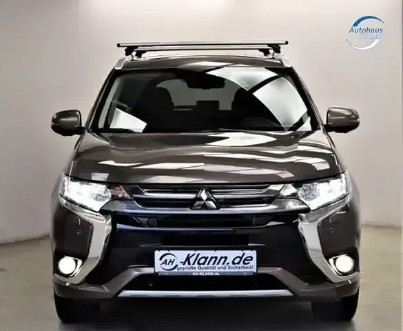 Gebraucht Mitsubishi Outlander Top 203 PS (149 kW) 2016 Granitbraun SUV