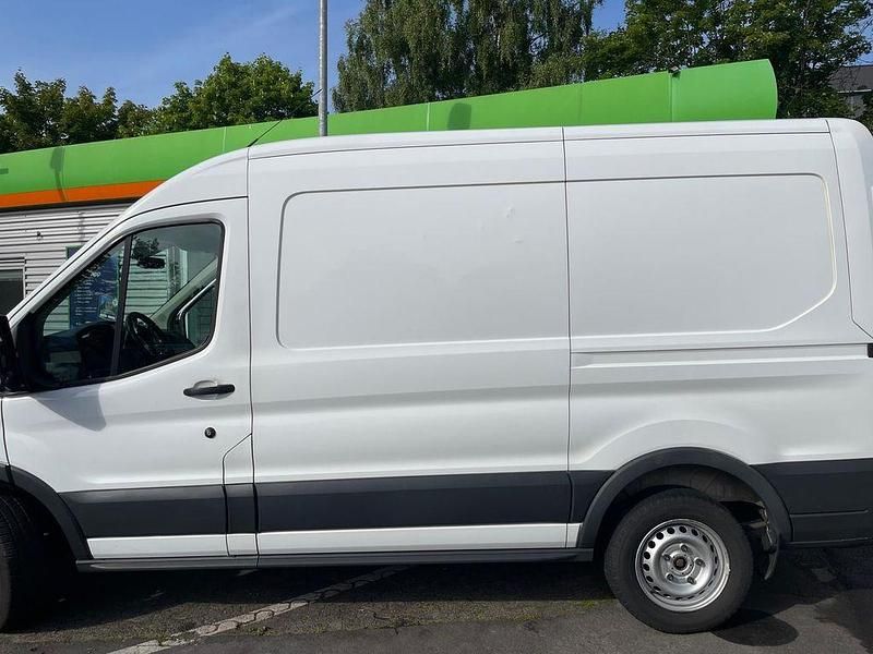 Gebraucht Ford Transit 105 PS (77 kW) 2017 Weiß Van / Kleinbus
