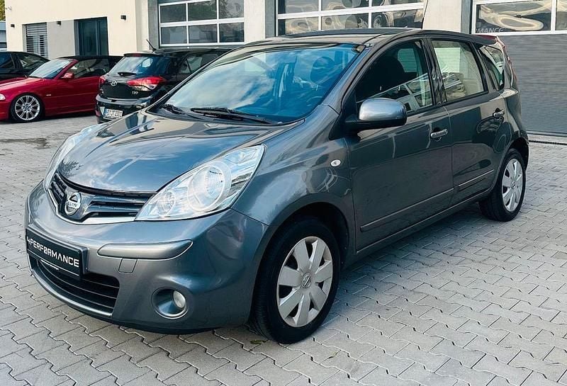Grau Gebraucht 2010 Nissan Note Acenta Van / Kleinbus | 3.990 € (Etwas zu teuer) - Bild 1/4