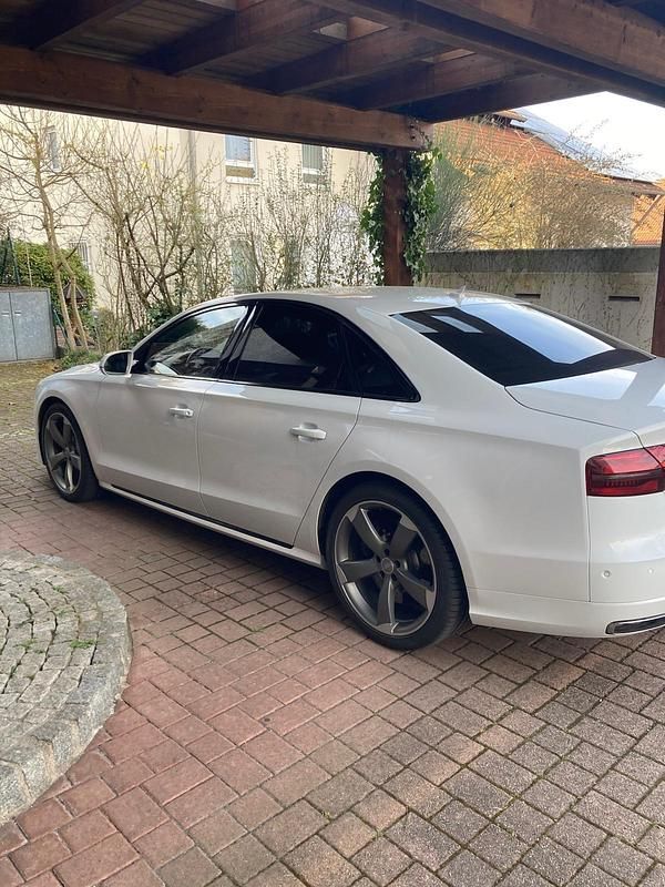 Second-hand Audi A8 Sport 385 CP (283 kW) 2017 Alb Berlinǎ
