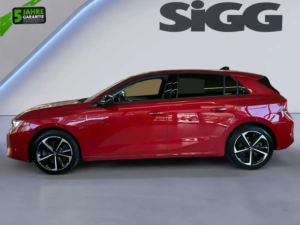 Gebraucht Opel Astra Edition 181 PS (133 kW) 2022 Chili rot/kardio rot Kleinwagen