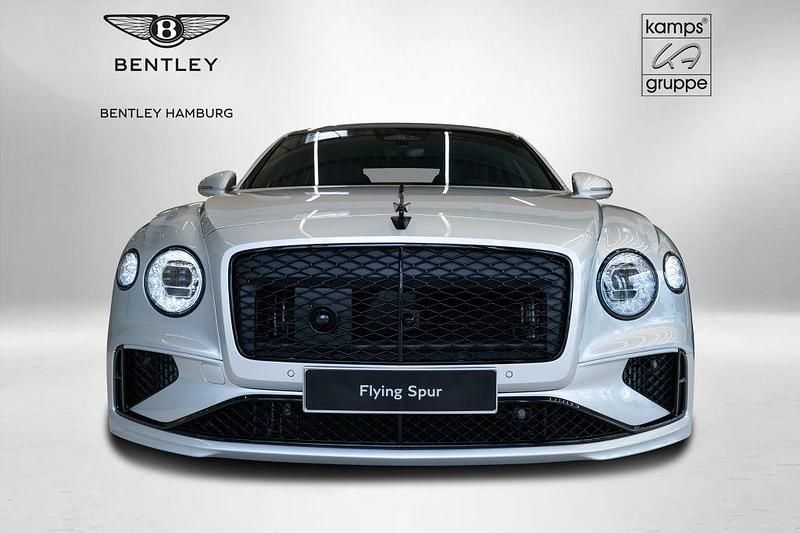 Neu Bentley Flying Spur 680 PS (500 kW) 2026 Silber Limousine