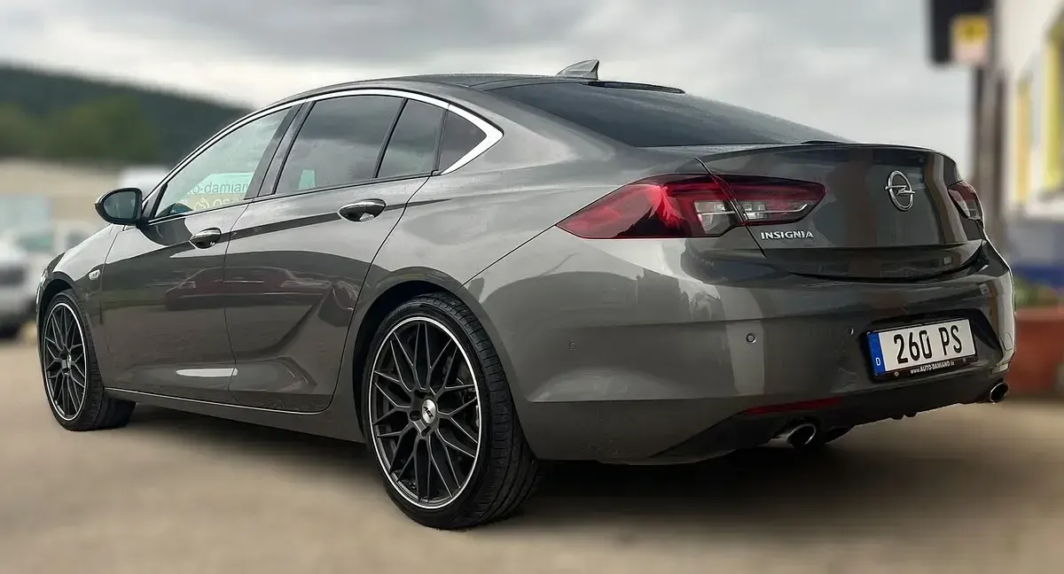 Gebraucht Opel Insignia Innovation 260 PS (191 kW) 2017 Grau metallic