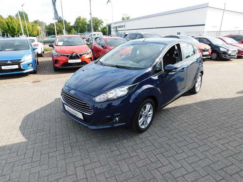Blau Gebraucht 2015 Ford Fiesta SYNC Edition Kleinwagen | 9.590 € (Fairer Preis) - Bild 1/4