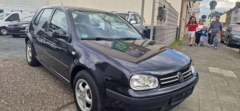 Schwarz Gebraucht 2000 VW Golf IV Comfortline Limousine | 1.890 € (Etwas zu teuer) - Bild 1/4