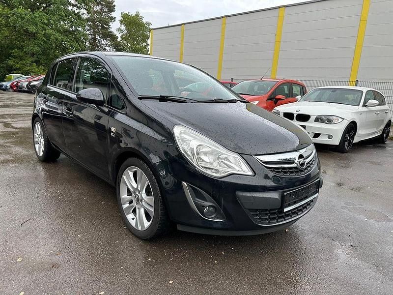 Schwarz Gebraucht 2012 Opel Corsa Limousine | 4.499 € (Fairer Preis) - Bild 1/4