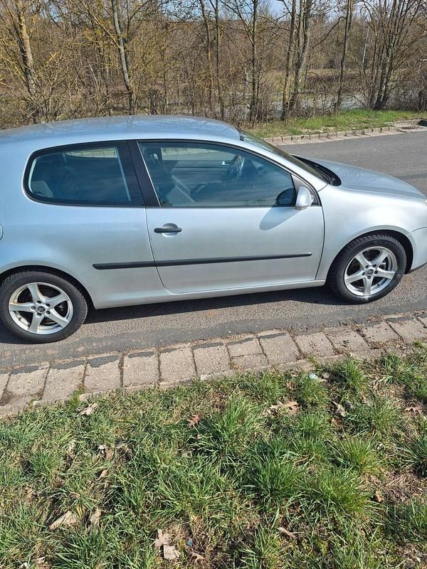 Gebraucht VW Golf Sportline 116 PS (85 kW) 2004 Silber Coupé