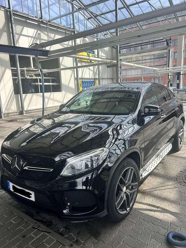 Gebraucht 2017 Mercedes GLE350 AMG line Coupé | 30.900 € - Bild 1/4