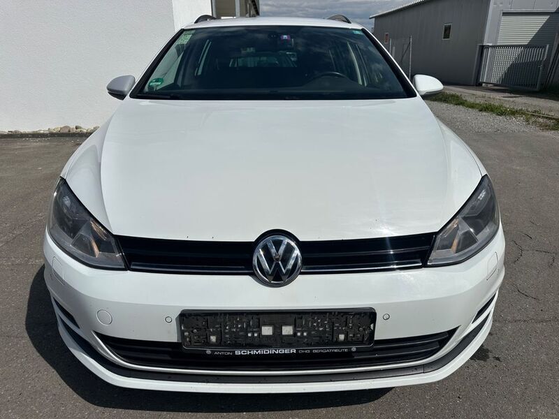 Weiß Gebraucht 2014 VW Golf VII Comfortline Kombi | 5.990 € (Superpreis) - Bild 1/4