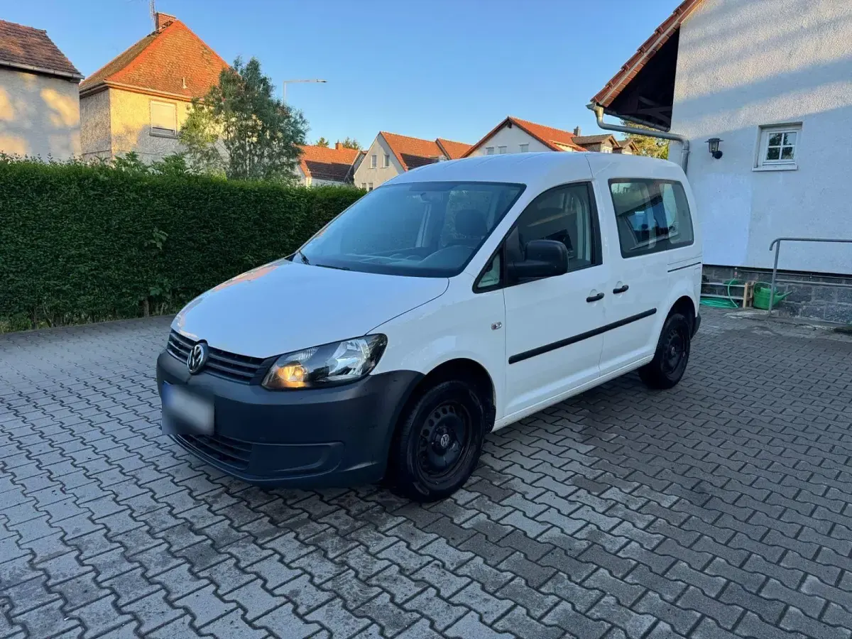 Gebraucht VW Caddy 102 PS (75 kW) 2013 Weiß Van / Kleinbus