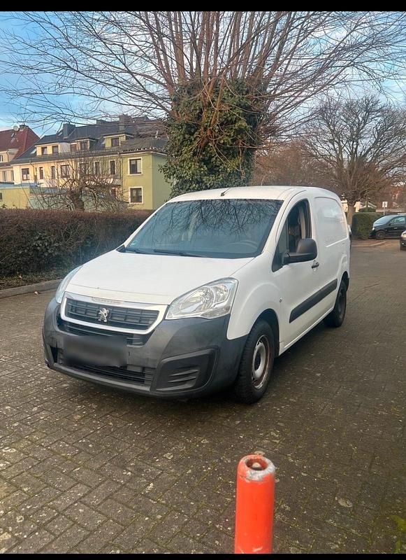 Gebraucht Peugeot Partner 75 PS (55 kW) 2016 Weiß Van / Kleinbus