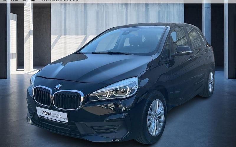 Schwarz Gebraucht 2021 BMW 218 Advantage Kombi | 19.490 € (Superpreis) - Bild 1/4