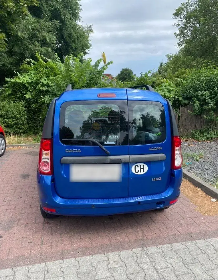 Gebraucht Dacia Logan MCV Ambiance 88 PS (64 kW) 2011 Blau Kombi