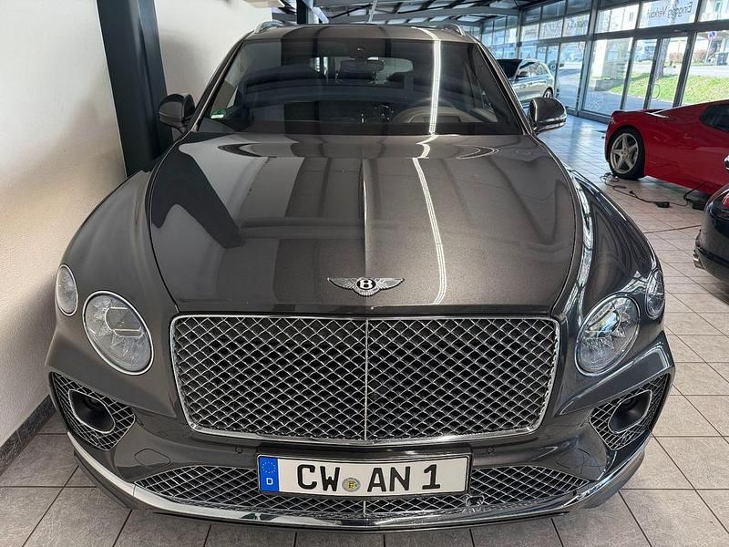Gebraucht Bentley Bentayga 549 PS (403 kW) 2021 Silber SUV