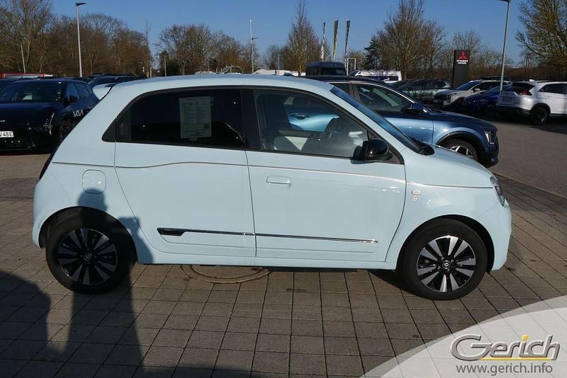 Gebraucht Renault Twingo Techno 60 kW (82 PS) 2023 Pastellblau Kleinwagen